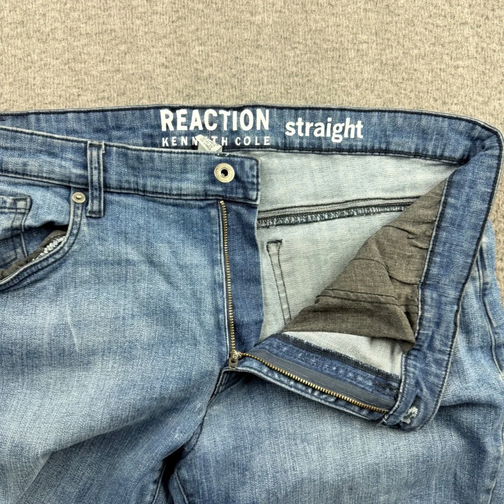 Kenneth Cole Reaction Straight Leg Women's Jeans Medium Wash Blue‎ Denim 38x32